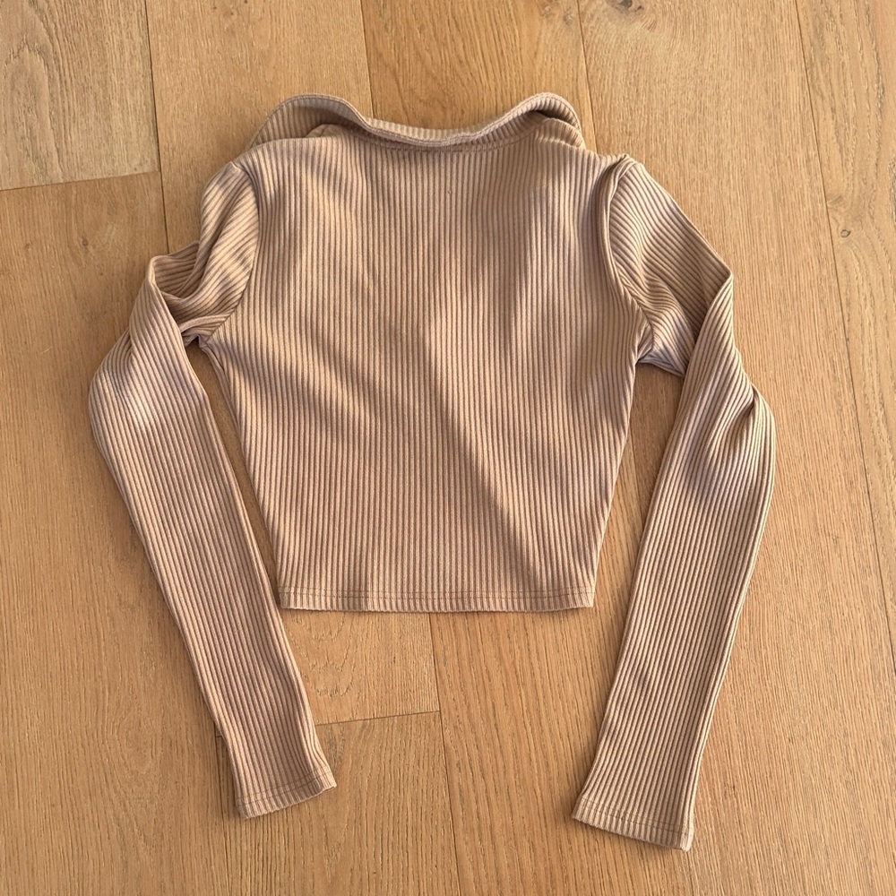 Princess Polly Tan Ribbed Cropped Button-Up Collar Top - Picture 3 of 3